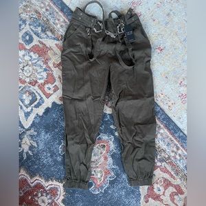 Hunter green cargo pants